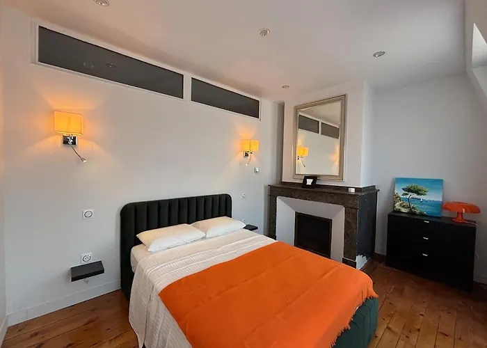 Lägenhet Chez Claire 5 - Place Capitole122m2, Jacuzzi, Cine