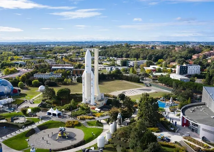 Lägenhet Chez Claire 5 - Place Capitole122m2, Jacuzzi, Cine Toulouse